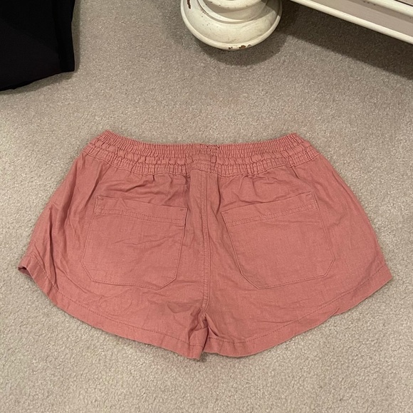 Altar’d State Essential Linen Shorts - Picture 5 of 6